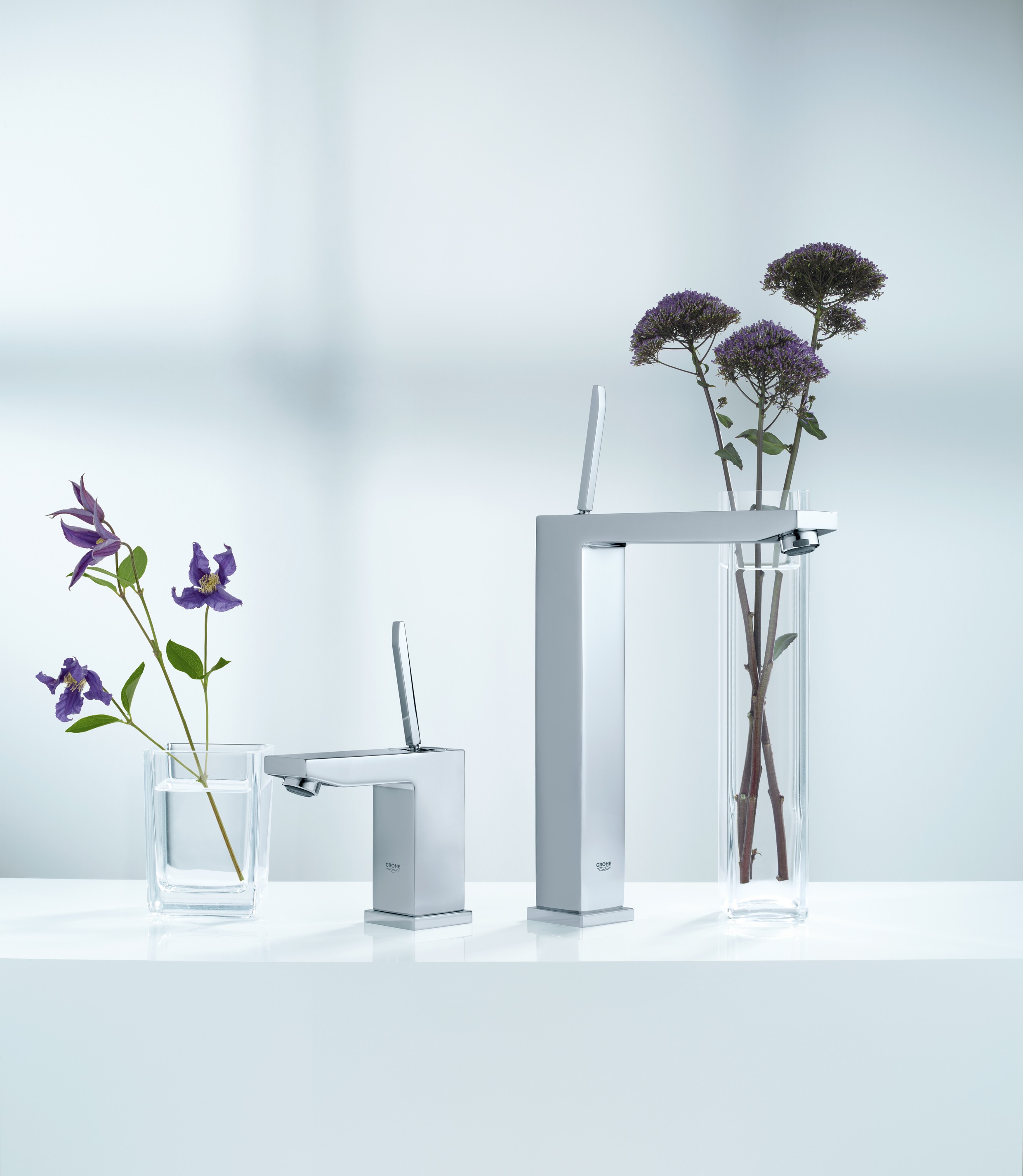 Смеситель Grohe Eurocube Joy 23661000 для раковины Водяной полотенцесушитель Тругор Идеал с полкой НП 2 хром Идеал2П/НП6050